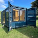 Casa contenedor prefabricada 20′ HC – módulo habitable aislado (acero y lana de roca)