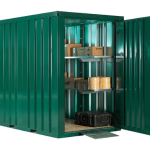 Contenedor de jardín 1,5 x 2,2 m – caja de acero galvanizado verde RAL 6005 (suelo y rampa incluidos)