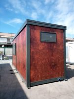 Garita prefabricada «Architectural» (6×3,5 m) – acabado Corten, baño para personas con movilidad reducida e informe energético