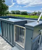 Piscina contenedor premium 8 m con cristal panorámico