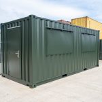 Contenedor de 20 pies equipado «quiosco bar» – aislado con 2 ventanillas de venta
