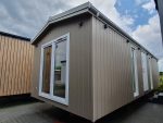Casa móvil «Samos 2» 10×3,5 m – diseño moderno con 3 dormitorios (cocina negro mate y madera)