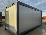Contenedor sanitario 20 pies usado (6×2,4 m) – bloque de 6 duchas con caldera de 300 l y lavandería