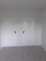 Contenedor sanitario vestuario 6×2,9 m – doble entrada con ducha y 2 inodoros (aislamiento 100 mm)