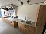 Contenedor restaurante 20 pies – quiosco móvil «street food» (usado – distribución unidireccional)