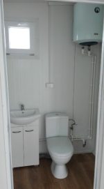 Contenedor social 21 m² (7x3 m) «Full Pack» – cocina, baño con ducha y vestuario (aislamiento 100 mm)