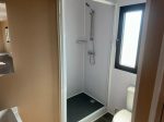 Casa contenedor 40 pies HC (High Cube) – alojamiento 12 m «Black Edition» con cocina y baño (nuevo)