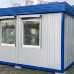 Módulo comercial 29,4 m² (6×4,9 m) – tienda prefabricada aislada con persianas y calefacción