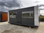 Pabellón modular de oficina 3x6 m (18 m²) – acristalado con puerta de cristal (nuevo y aislado)