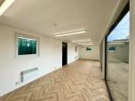 Contenedor modular 40 pies oficina/cantina – diseño «Black Edition» con amplios ventanales (antivandalismo)