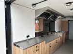 Contenedor restaurante 20 pies – quiosco móvil «street food» (usado – distribución unidireccional)