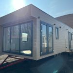 Casa móvil «Camp II» – diseño escandinavo de madera (cocina premium y acabados de lujo)