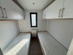 Casa móvil «Camp II» – diseño escandinavo de madera (cocina premium y acabados de lujo)