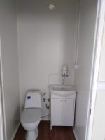 Contenedor oficina monobloque 18 m² (6x3 m) con baño – aislamiento premium 100 mm (uso 4 estaciones)