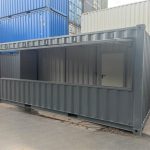 Contenedor de 20 pies equipado «bar quiosco» – portón de gas y aislamiento (gris antracita)