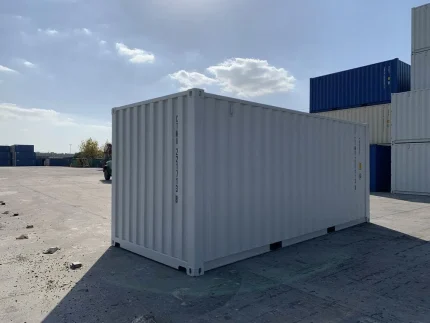 Contenedor marítimo 20 pies High Cube (HC) – blanco (nuevo primer viaje – altura extra 2,89 m)