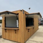 Bar contenedor y quiosco de snacks de 40 pies – instalación street food y oficina (revestimiento de diseño y aislado)